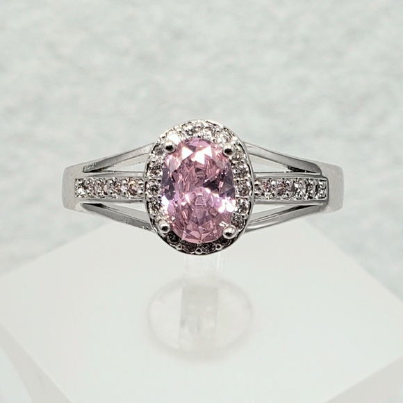 18k Open Design Pink Ring - Picture 2 of 8